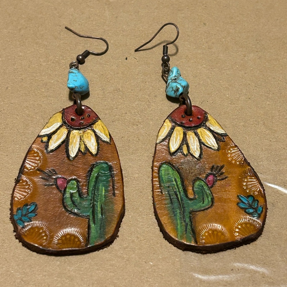 Handcrafted Cactus Earrings with Sunflower Design - Picture 1 of 3
